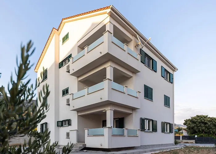 3 Bed Sleeps 6 With Terrace & Flat-screen Tv Appartement