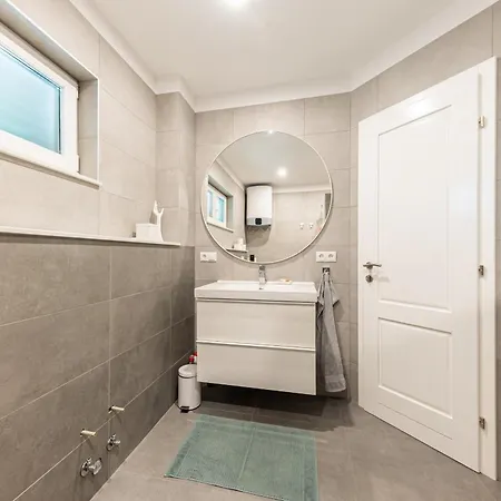 Lejlighed 3 Bed Sleeps 6 With Terrace & Flat-screen Tv *